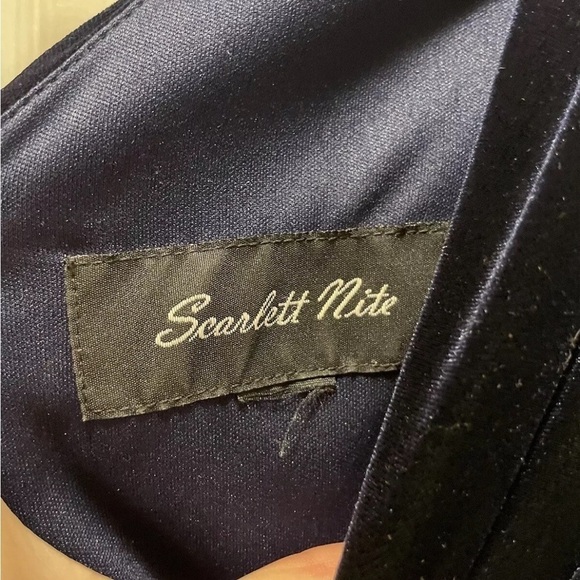 Scarlett Nite Navy Blue Embellished Formal Velvet Dress Size 10 - Picture 3 of 6